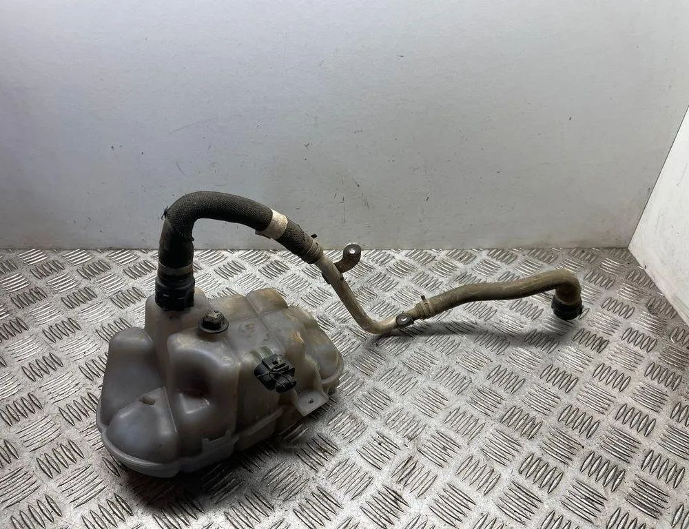 AUDI A6 C8/4K (2018-2024) Expanzná nádrž 4G0121403R 30997262