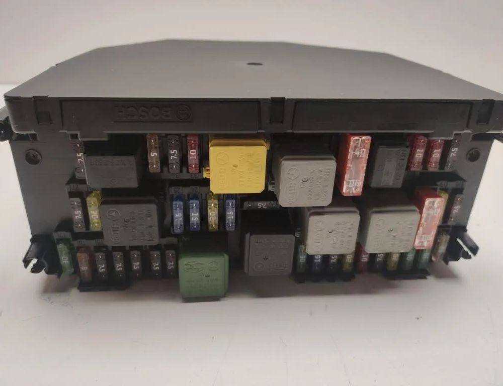 MERCEDES-BENZ CLS-Class C218/X218 (2011-2017) Другие блоки управления A2129007124,A2129015504,A2319021501 30392378