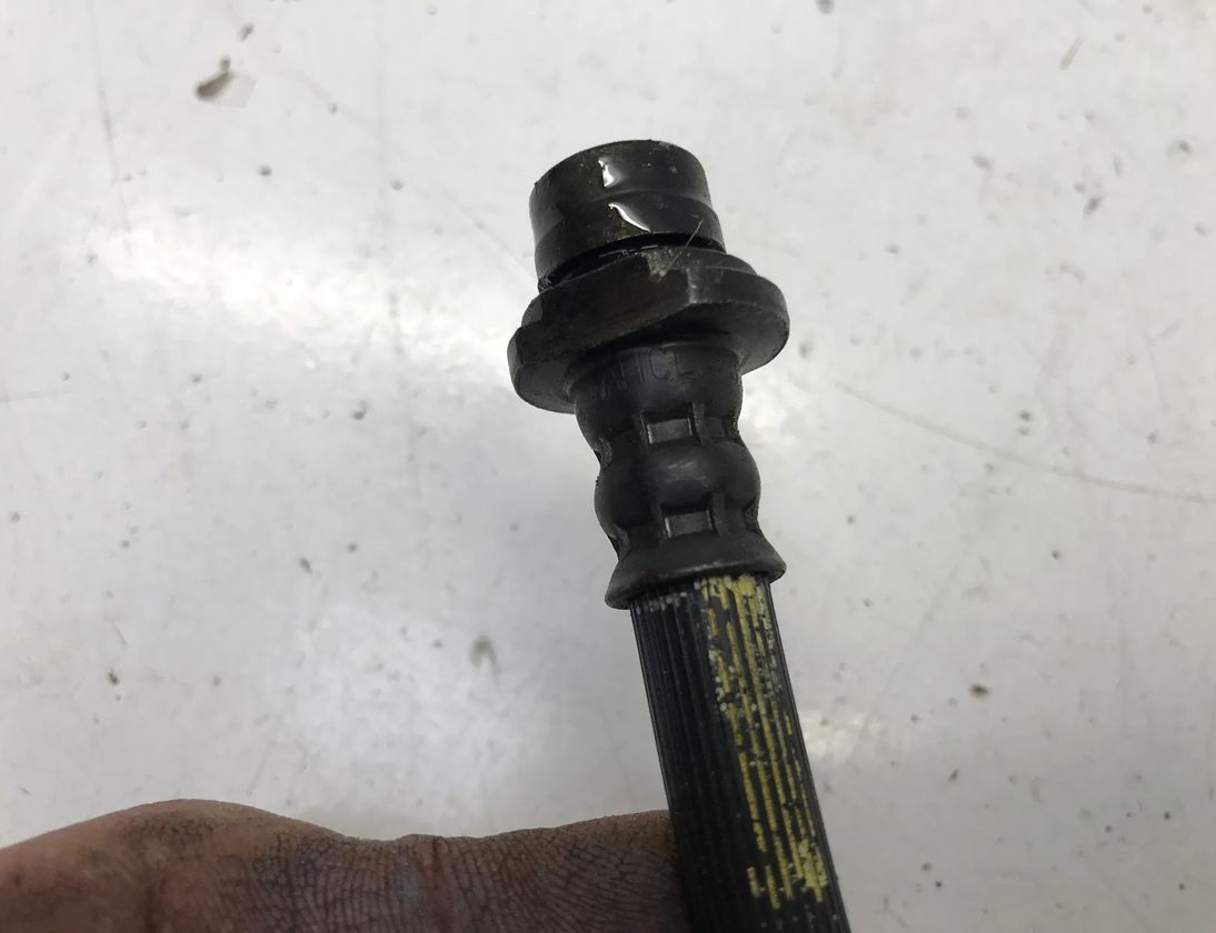 LEXUS LX 3 generation (2007-2024) Brzdové vedenia AHCL4520 30188541