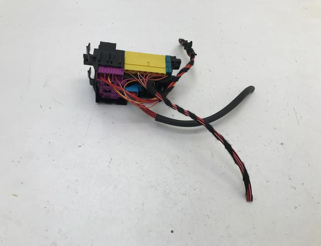 MERCEDES-BENZ GLC Coupe C253 (2016-2019) Pojistková skrinka A2059065806 30189472