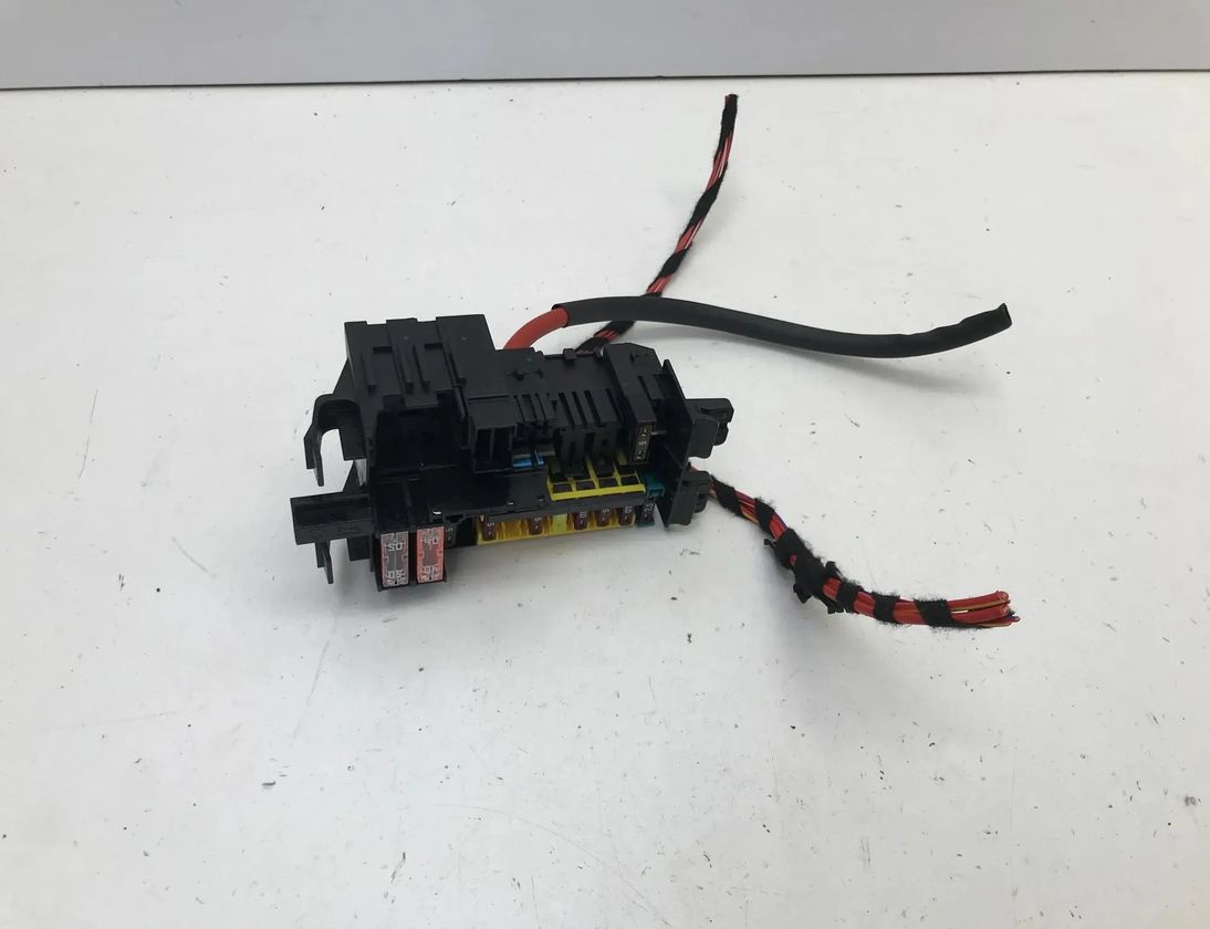 MERCEDES-BENZ GLC Coupe C253 (2016-2019) Pojistková skrinka A2059065806 30189472