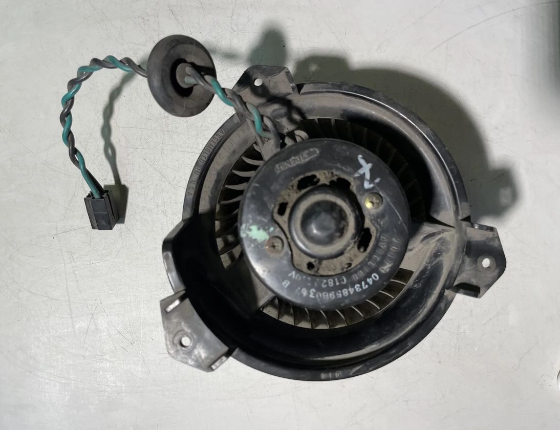 JEEP Grand Cherokee 2 generation (WJ) (1999-2004) Нагревательный вентиляторный моторчик салона 70113,AY166100,04734859B0 13529969