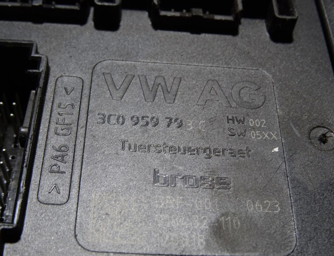 AUDI A4 B7/8E (2004-2008) Маторчик стеклоподъемника передней правой двери 3AA837462 13961160