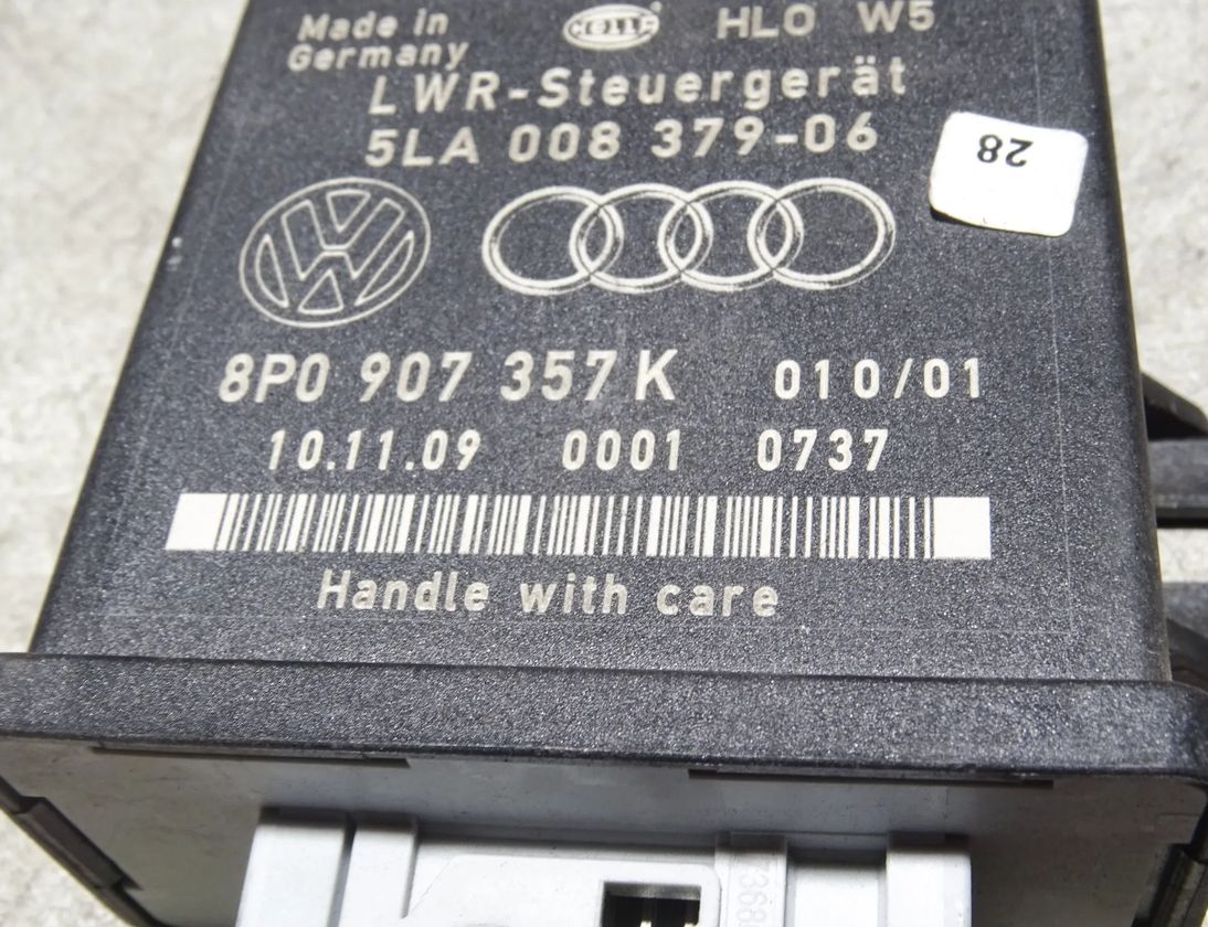 VOLKSWAGEN Scirocco 3 generation (2008-2020) Блок света 8P0907357K 14361383