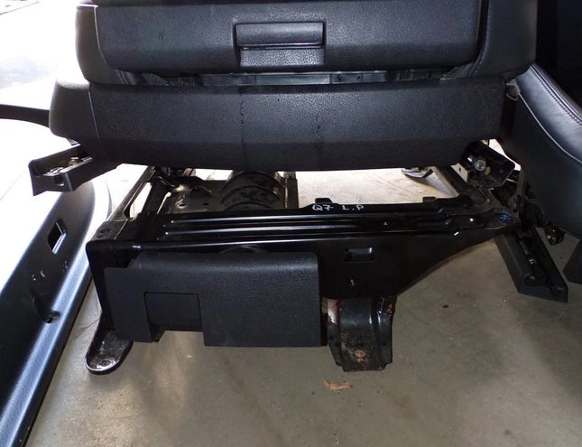 AUDI Q7 4L (2005-2015) Cиденье салона 4L1867106A,4L0867306B,4L0867768A,4L0867767,4L1867105A,4L0867305B 21592163