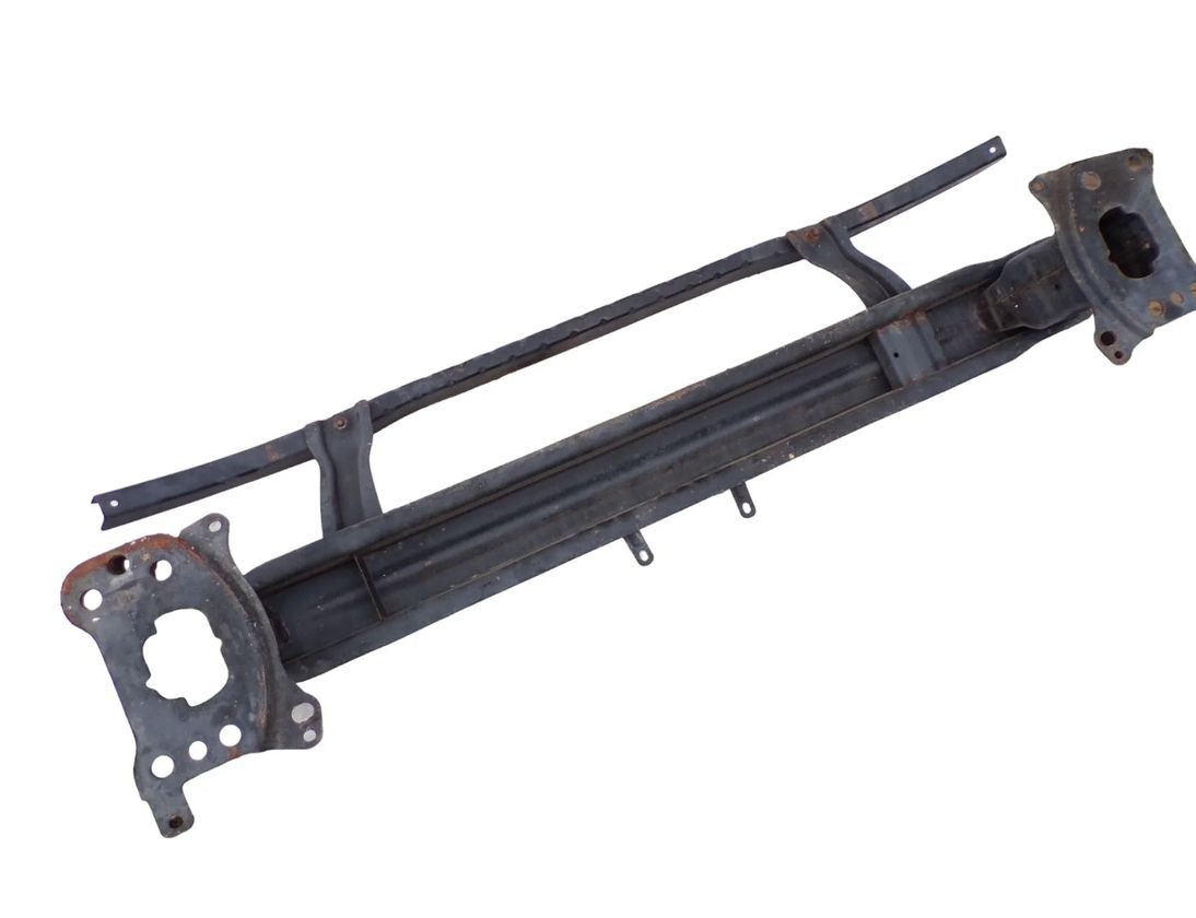 VOLKSWAGEN Passat Variant 1 generation (2010-2024) Усилитель переднего бампера 25768374