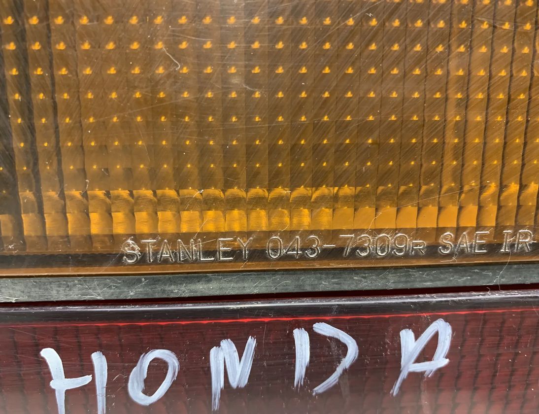 HONDA Accord 2 generation (1981-1985) Фонарь задний правый 043-7309,043-7309r 16871490