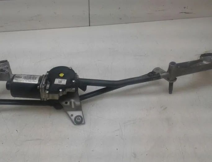 MERCEDES-BENZ GLA-Class X156 (2013-2020) Front Windshield Wiper Mechansm Motor 1769061800 15070050