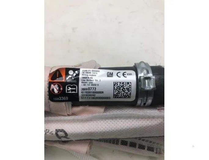 OPEL Astra K (2015-2021) Pravý strešný airbag SRS 39090772 25200919