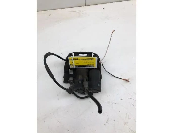 BMW X1 F48/F49 (2015-2023) Ostatné časti karosérie 34206883033 33056361