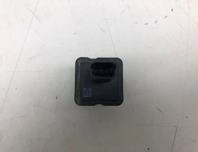 PEUGEOT 308 3 generation (2021-2023) Камера крышки багажника 9809301080 33101130