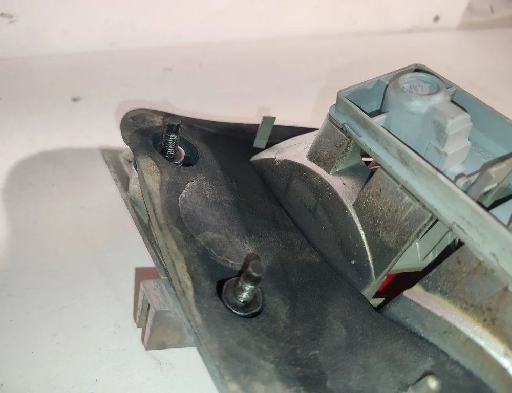 SAAB 95 1 generation (1959-1977) Pravé zadné svetlo na kufri ULO3316 31502802