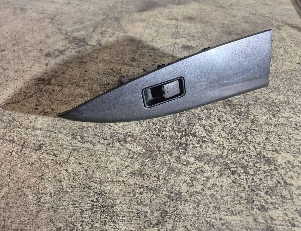 MAZDA 6 GG (2002-2007) Ovládač okna pravých zadných dverí GP9A66370 31507336