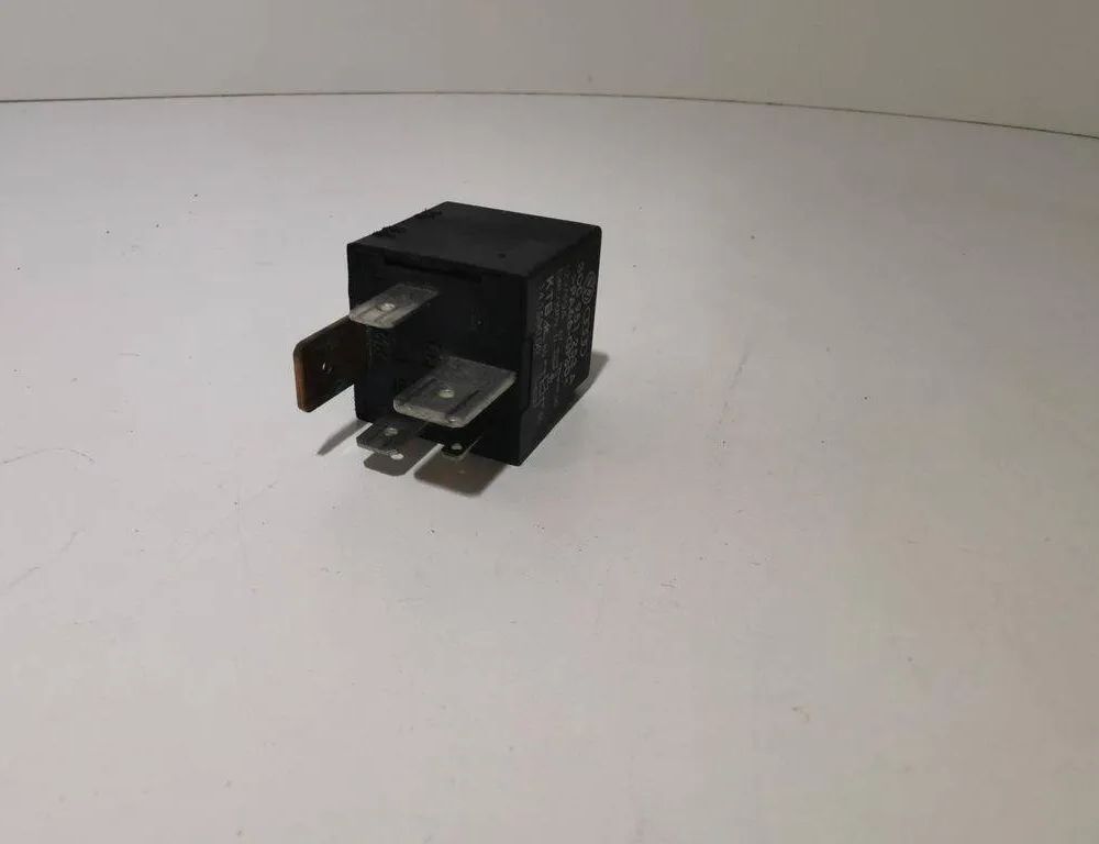 SKODA Octavia 1 generation (1996-2010) Relé 3D0951253A,PA66GF30 31509306