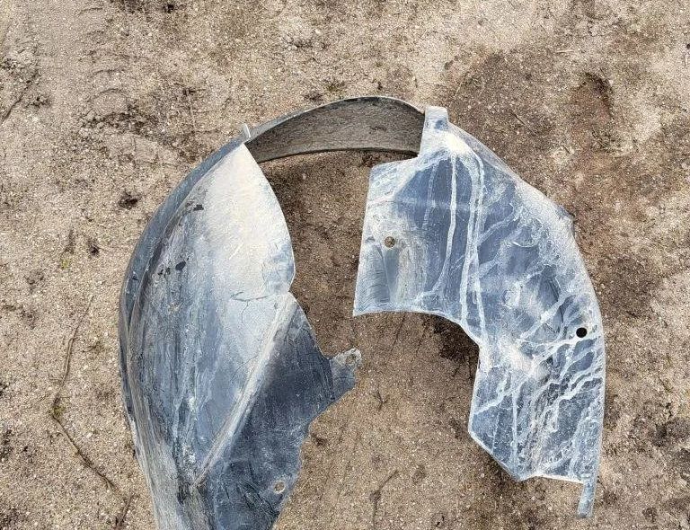 CHRYSLER Voyager 3 generation (1995-2001) Подкрыльник передний левый 31513128