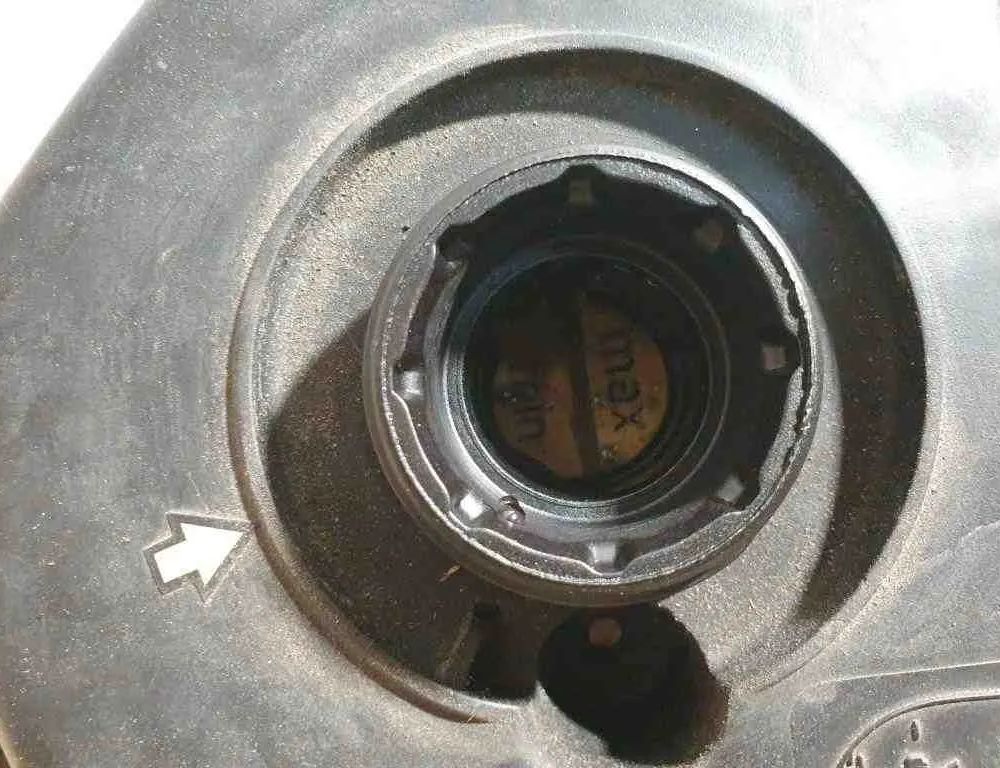 BMW X5 F15 (2013-2018) Expansion Tank 7647290,13177647290 32615021