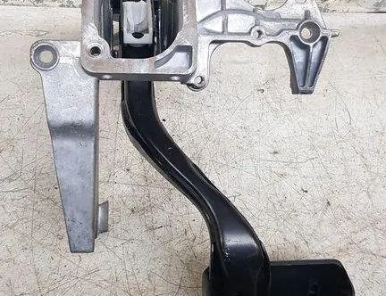 AUDI A4 B7/8E (2004-2008) Brake Pedal 8E1721117D 17473682