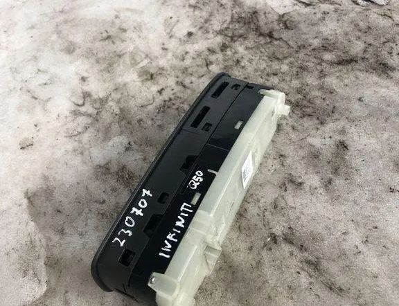 INFINITI Q50 1 generation (2013-2024) Rear Left Door Window Control Switches 25401 32121821