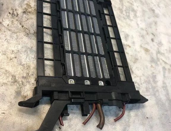 VOLKSWAGEN Jetta 3 generation (1992-1998) Elektrický radiátor na vykurovanie kabíny 1k0963235h 32124448