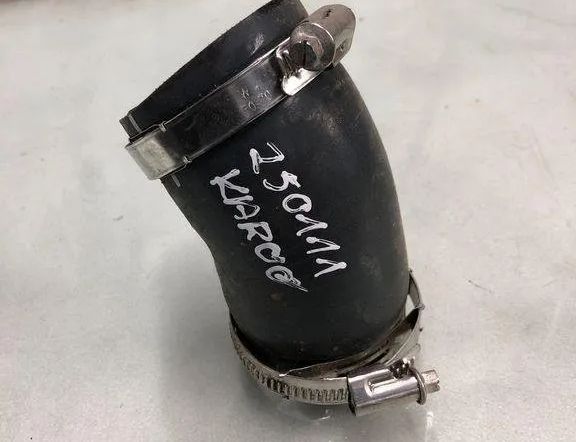 SKODA Karoq 1 generation (2017-2024) Intercooler hadica 05l145828 32135645