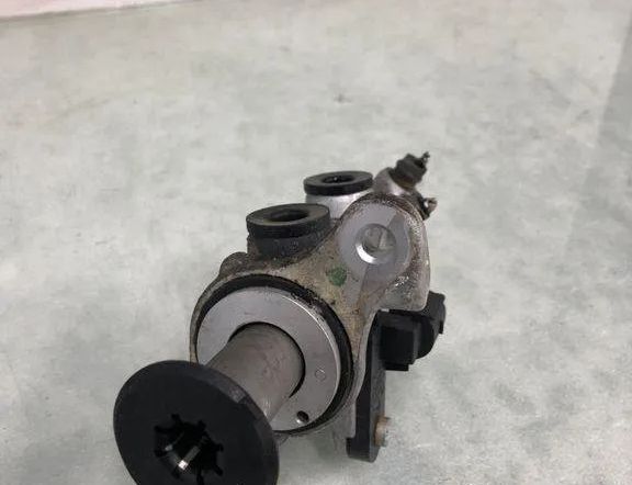 SEAT Arona 1 generation (2017-2024) Рабочий тормозной цилиндр 1K0945459A 32138501