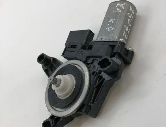 BMW X1 3 generation (U11) (2022-2023) Motor regulátora okna ľavých predných dverí 5a75082 32140795