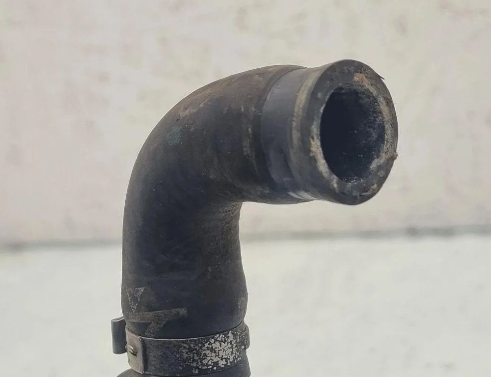 AUDI A4 B7/8E (2004-2008) Chladiace hadice 059121511G,059121071BJ 31448394