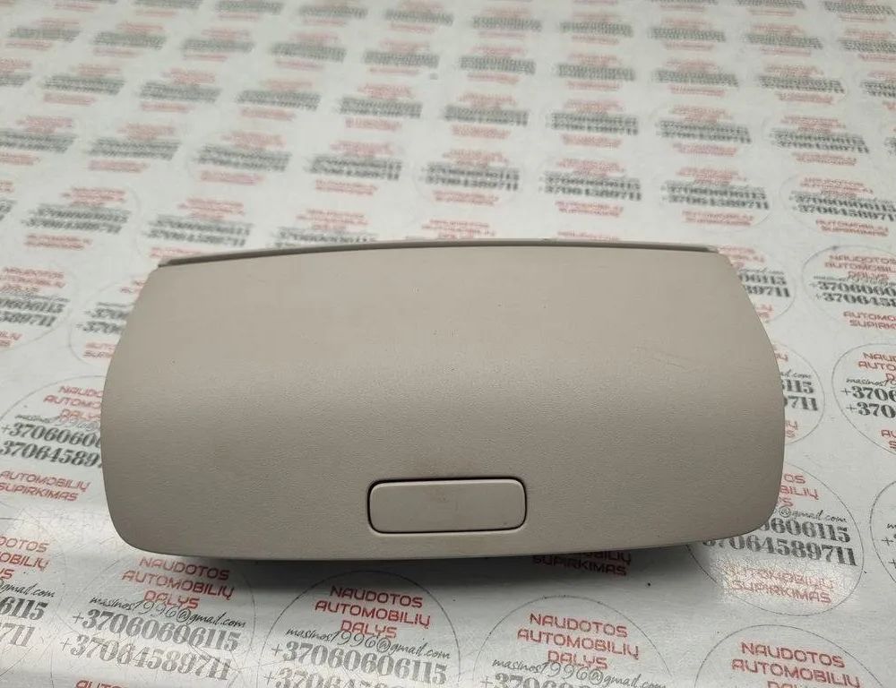 VOLKSWAGEN Jetta 3 generation (1992-1998) Другие внутренние детали 1K0868837C 31449159