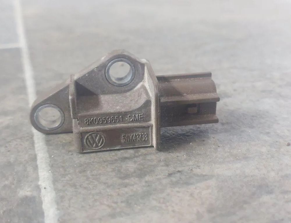 AUDI A4 B7/8E (2004-2008) Predný ľavý senzor nárazu 8K0959651 31454441