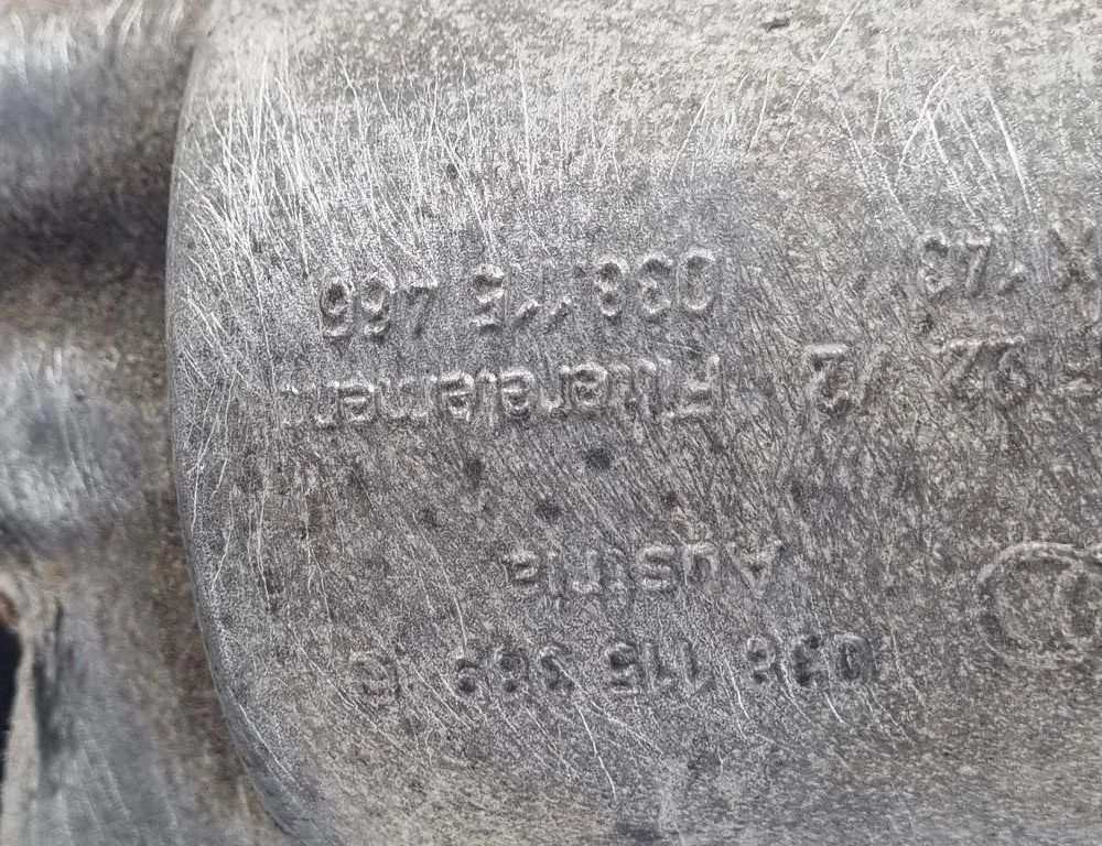 AUDI A4 B7/8E (2004-2008) Oil Filter Holder 038115389G 31463336