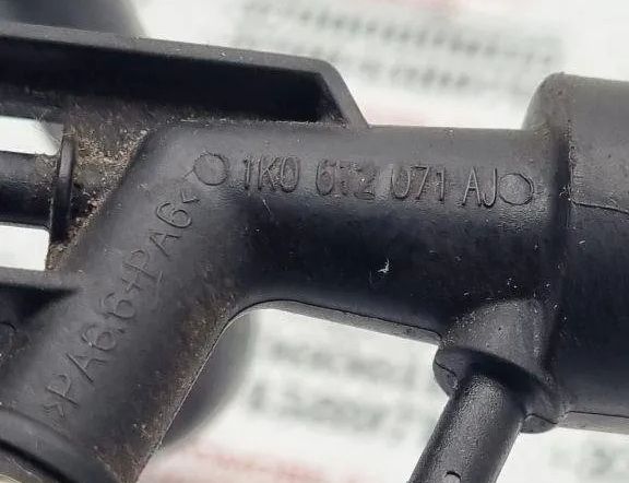 VOLKSWAGEN Passat CC 1 generation (2008-2017) Vacuum tube 1K0612071AJ 31469515