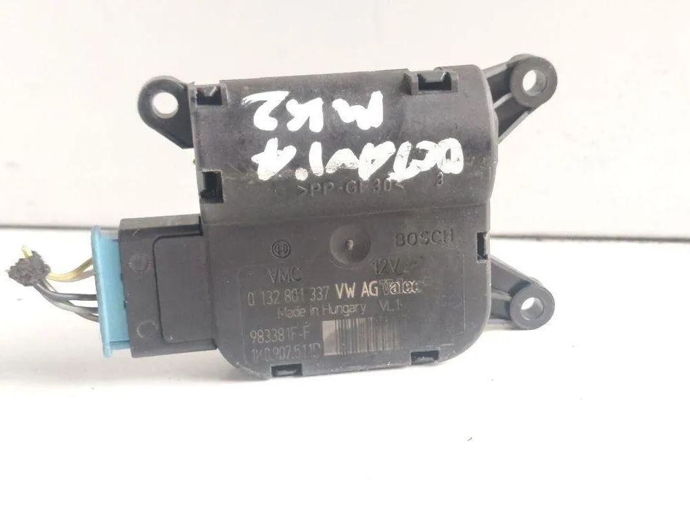 SKODA Octavia 1 generation (1996-2010) Interior Heater Flap Motor Actuator 0132801337,1K0907511D 31471975