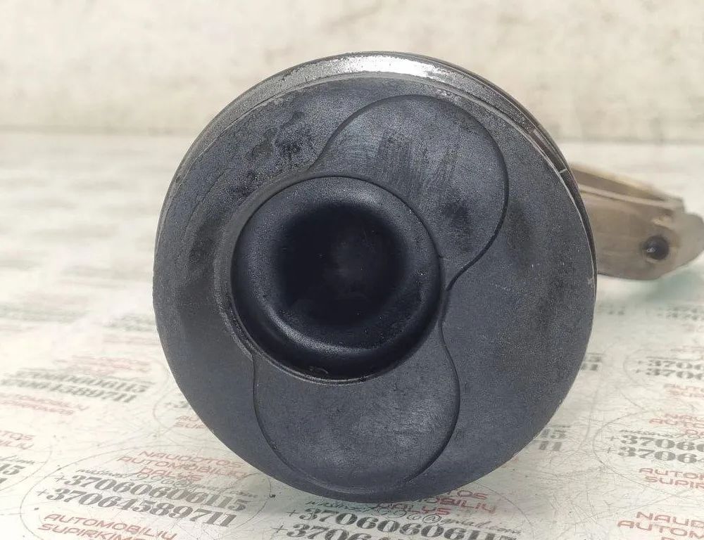 VOLKSWAGEN Passat B7 (2010-2015) Поршень 038J 31473335