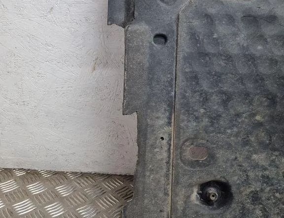 VOLKSWAGEN Jetta 3 generation (1992-1998) Защита днища правая 1K0825212K 31473613