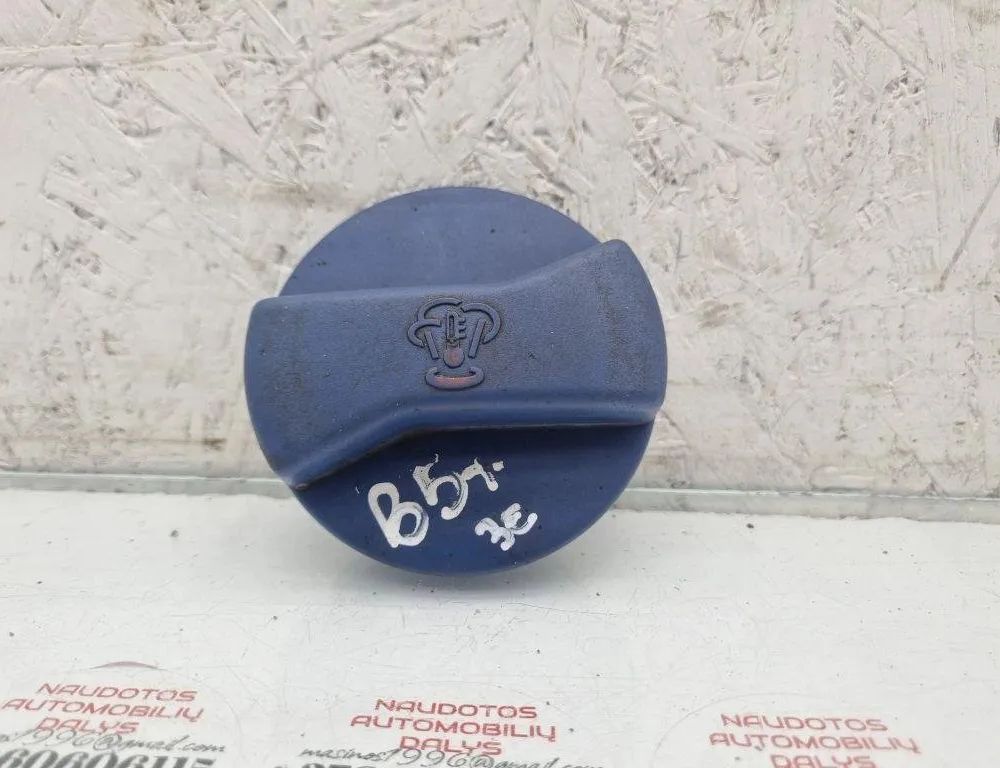 VOLKSWAGEN Passat B7 (2010-2015) Другие части внутренние двигателя 1J0121321B 31474580