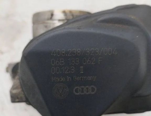 AUDI A4 B5/8D (1994-2001) Škrtiaca klapka 06B133062F 31903857