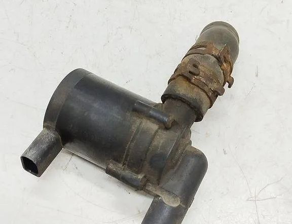 VOLKSWAGEN Passat B7 (2010-2015) Моторчик циркуляции охлаждения 078121601 32002477