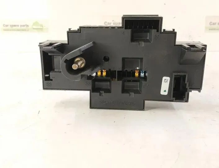 MERCEDES-BENZ GLC Coupe C253 (2016-2019) Pojistková skrinka 2229063701,2229063202 27138418