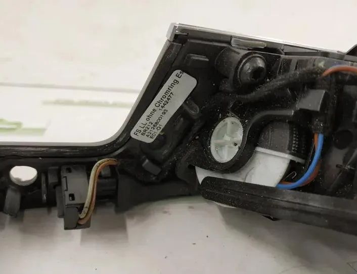 MERCEDES-BENZ E-Class W212/S212/C207/A207 (2009-2016) Вентиляционные отверстия в приборной панели DALISID2215,2128300154,A2128300154 27152707