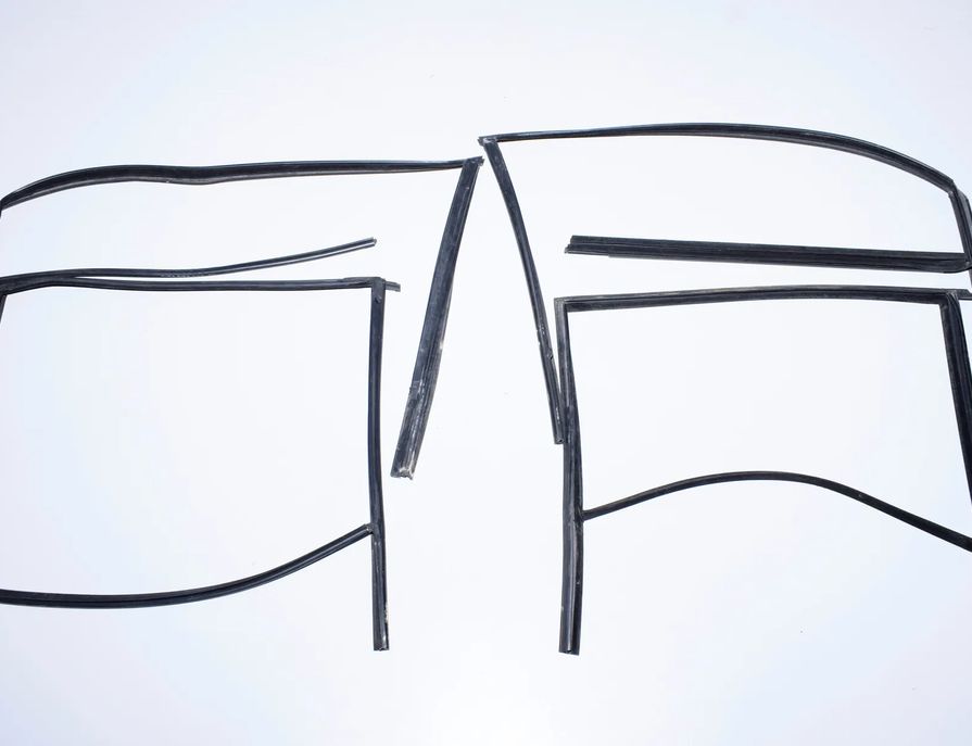 BMW 7 Series F01/F02 (2008-2015) Комплект резиновых уплотнений для дверей 7177661,7177662,7177958,7177957,7177941 10259169