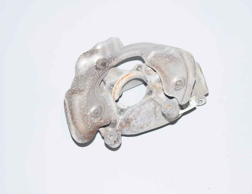 BMW i3 I01 (2013-2024) Front Left Wheel Hub 6799327,6852159 11174060