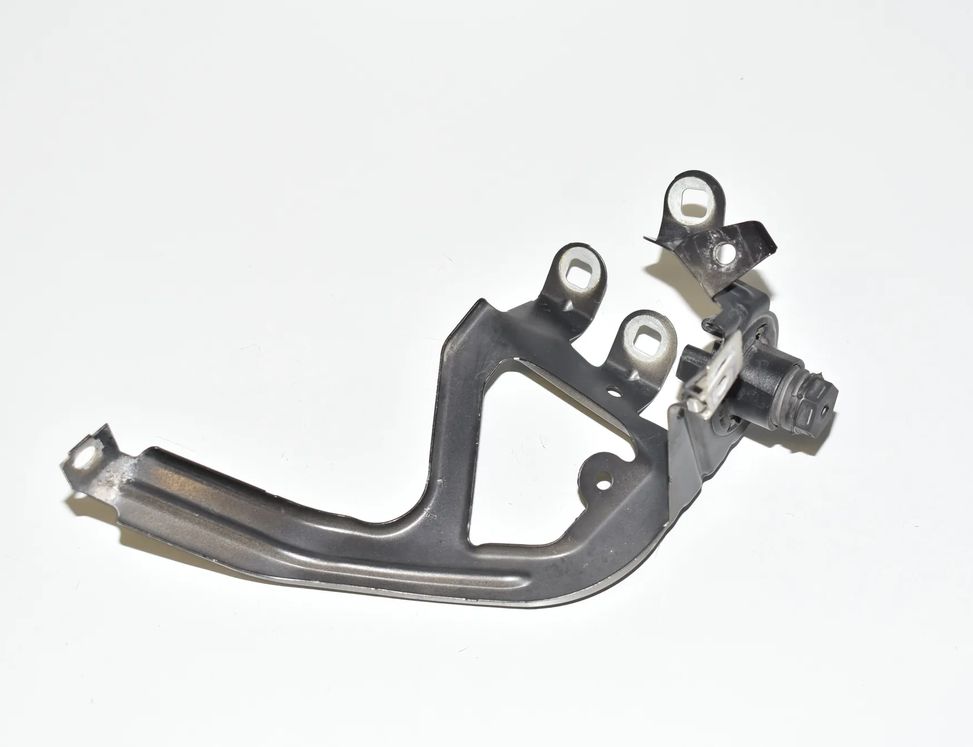 BMW 5 Series F10/F11 (2009-2017) Front Left Fender Holder 7183752,7207209 13655628