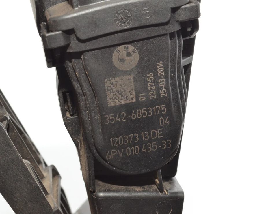 BMW 4 Series F32/F33/F36 (2013-2020) Педаль газа 6853175,6889818,35406889818,35426853175,6789528,35426789528,6793743,35426793743,6786588,35426786588,6770936,35426770936 20605689