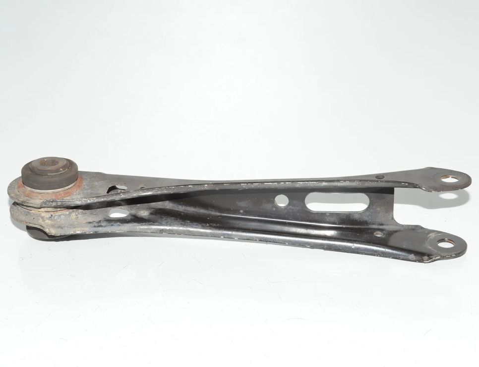 BMW X3 F25 (2010-2017) Pravé zadné rameno trojhranného ramena 6786981,33326786981 21005894