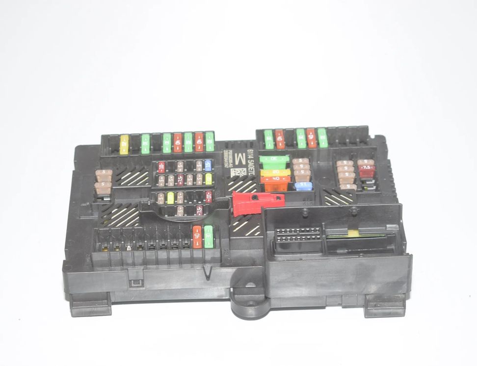 BMW 3 Series G20/G21/G28 (2018-2024) Pojistková skrinka 5A0E7D1,5A0E7D0,61145A0E7D0,8734160,61148734160 23564046