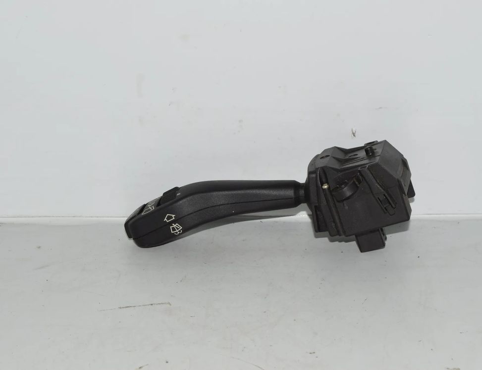 BMW 5 Series E39 (1995-2004) Stieračový prepínač 8375407 2520989