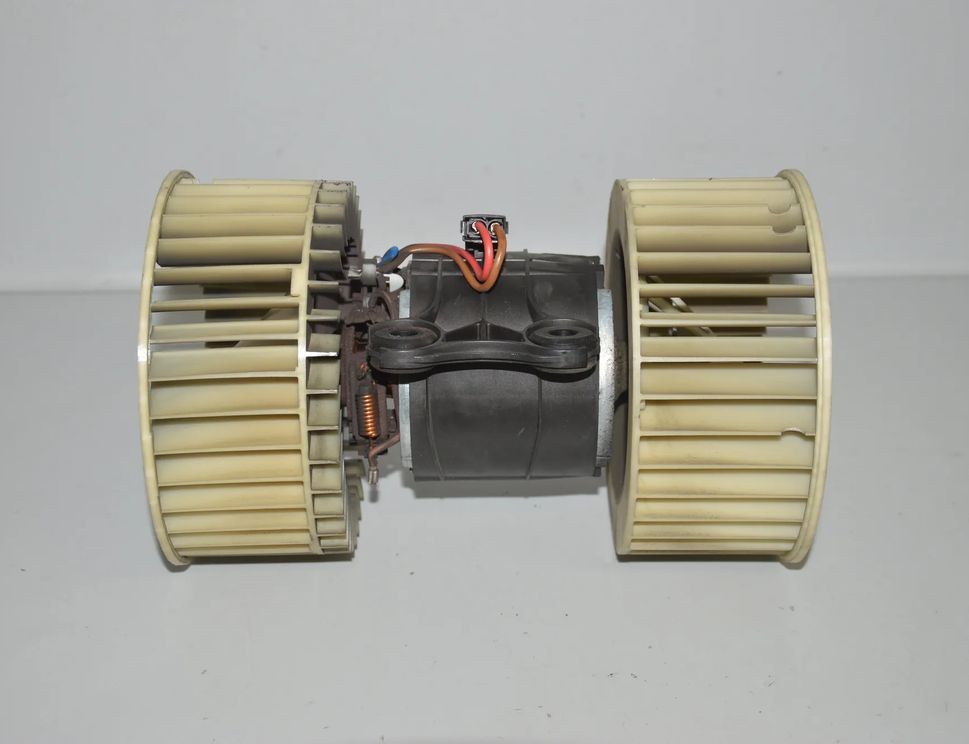 BMW X5 E53 (1999-2006) Ventilátor kúrenia 8385558 2673699