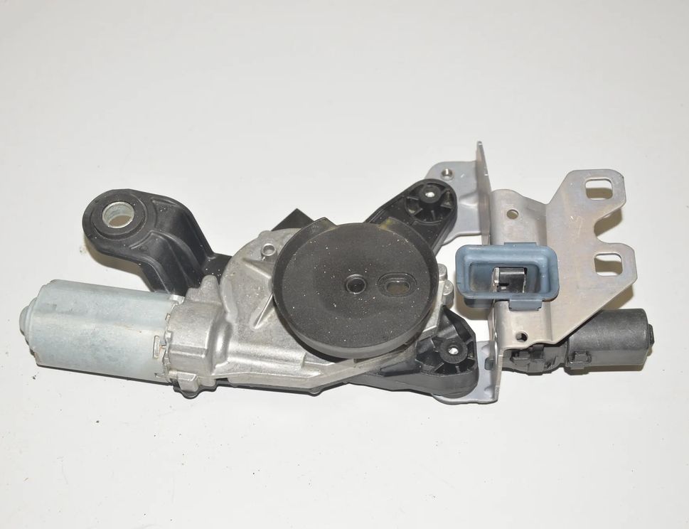 BMW 3 Series F30/F31 (2011-2020) Моторчик заднего стеклоочистителя 7311415,0390201231 2728087