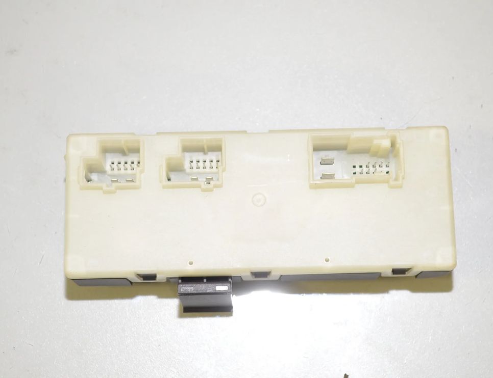 BMW 3 Series G20/G21/G28 (2018-2024) Комплект для автоматического открытия багажника 5A19DB2,61355A19DB2,61359852925,9852925,7357112,51247357112,51242704105,2704105,51247430626,7430626,7453413,51247453413 28164264