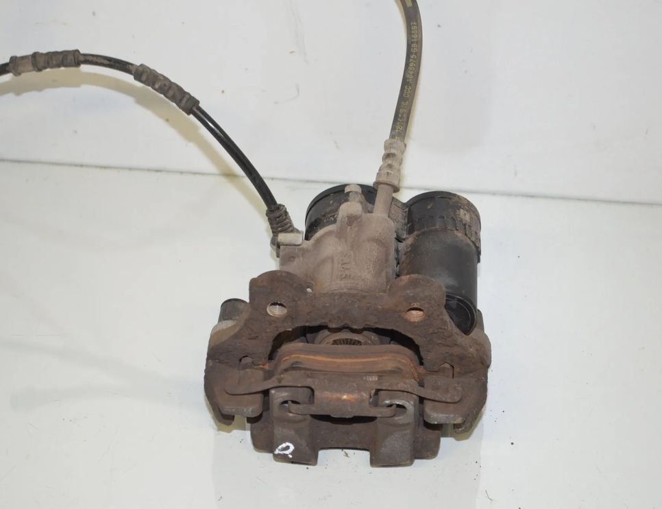 BMW 2 Series Grand Tourer F46 (2018-2023) Rear Right Brake Caliper 6798958,6883026,34206883026,34216860006,6860006 30056925